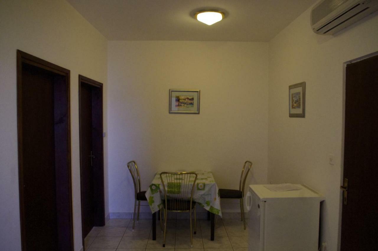 Apartmani Antonia Novalja Kültér fotó